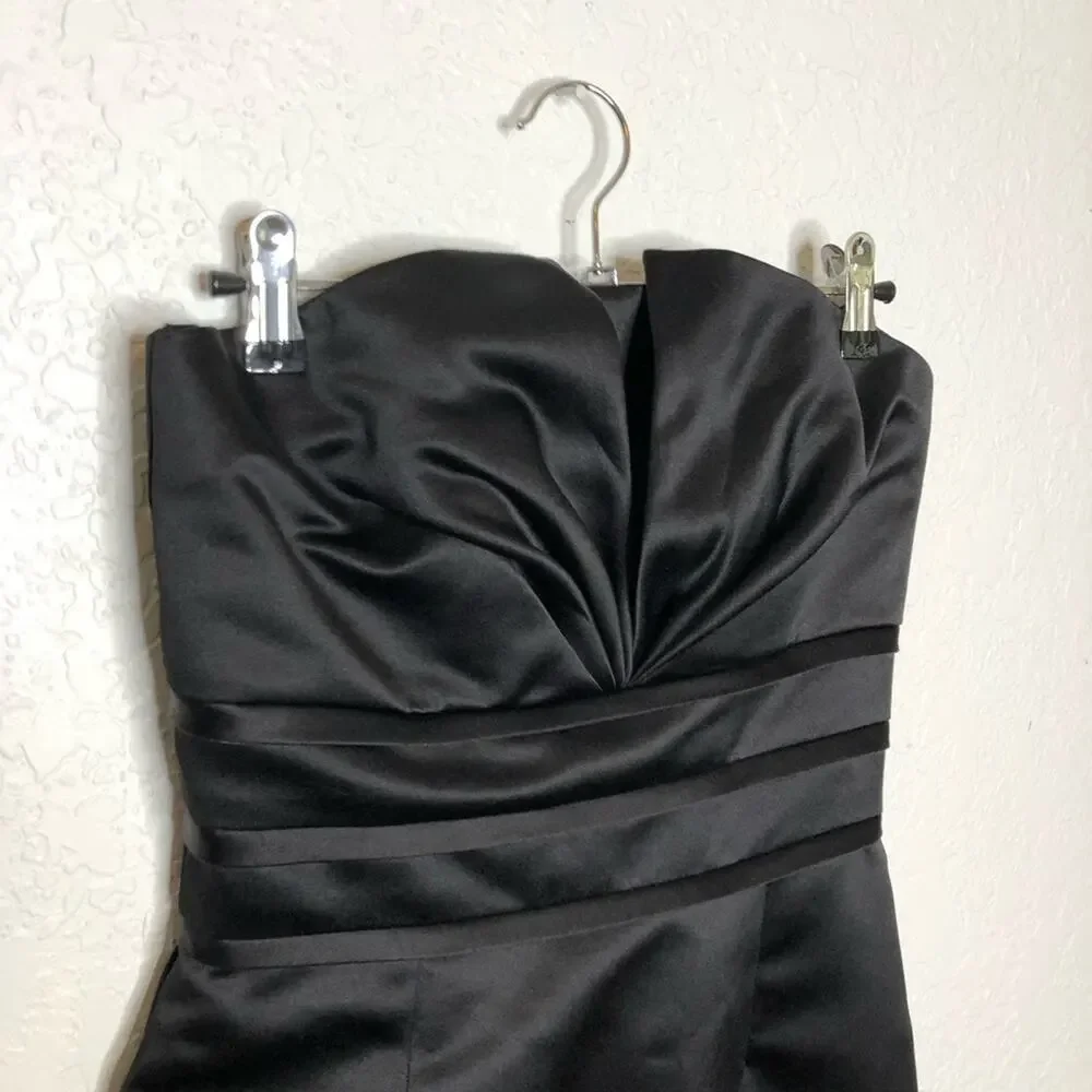 WHBM sweetheart gathered neckline strapless satin dress size 2